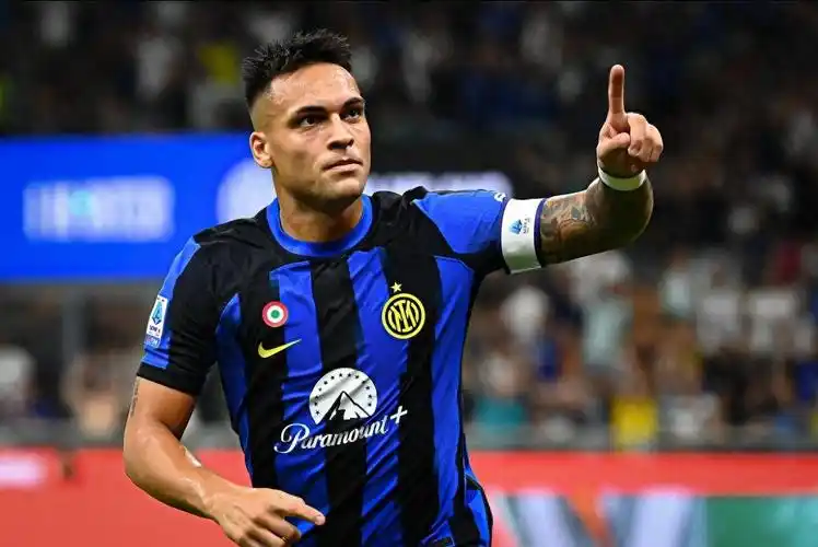 功挺進半決 功挺進半決