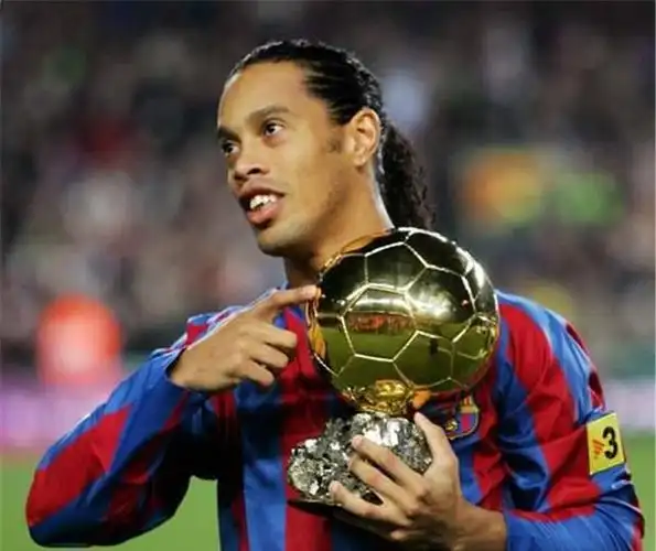 人士都期待 人士都期待