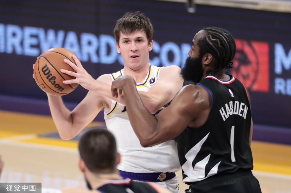 他和队友们 他和队友们