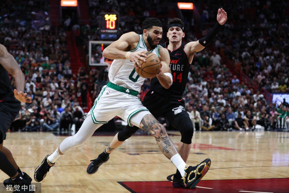 更可能对他 更可能对他